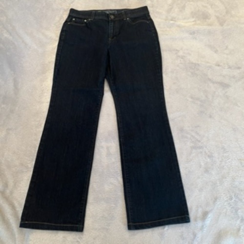 Charter Club Women's Classic Straight Jeans 6 Blue